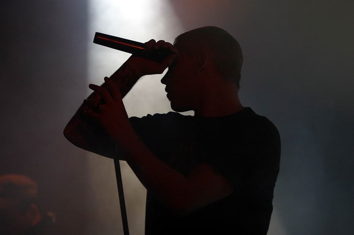 Icon of Coil