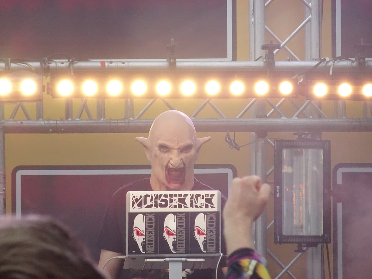 Noisekick