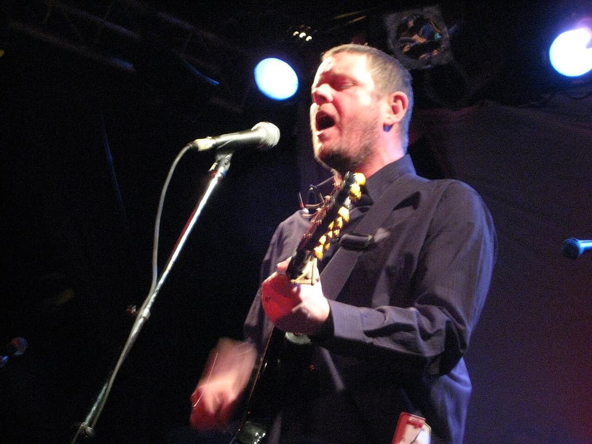Chris Connelly