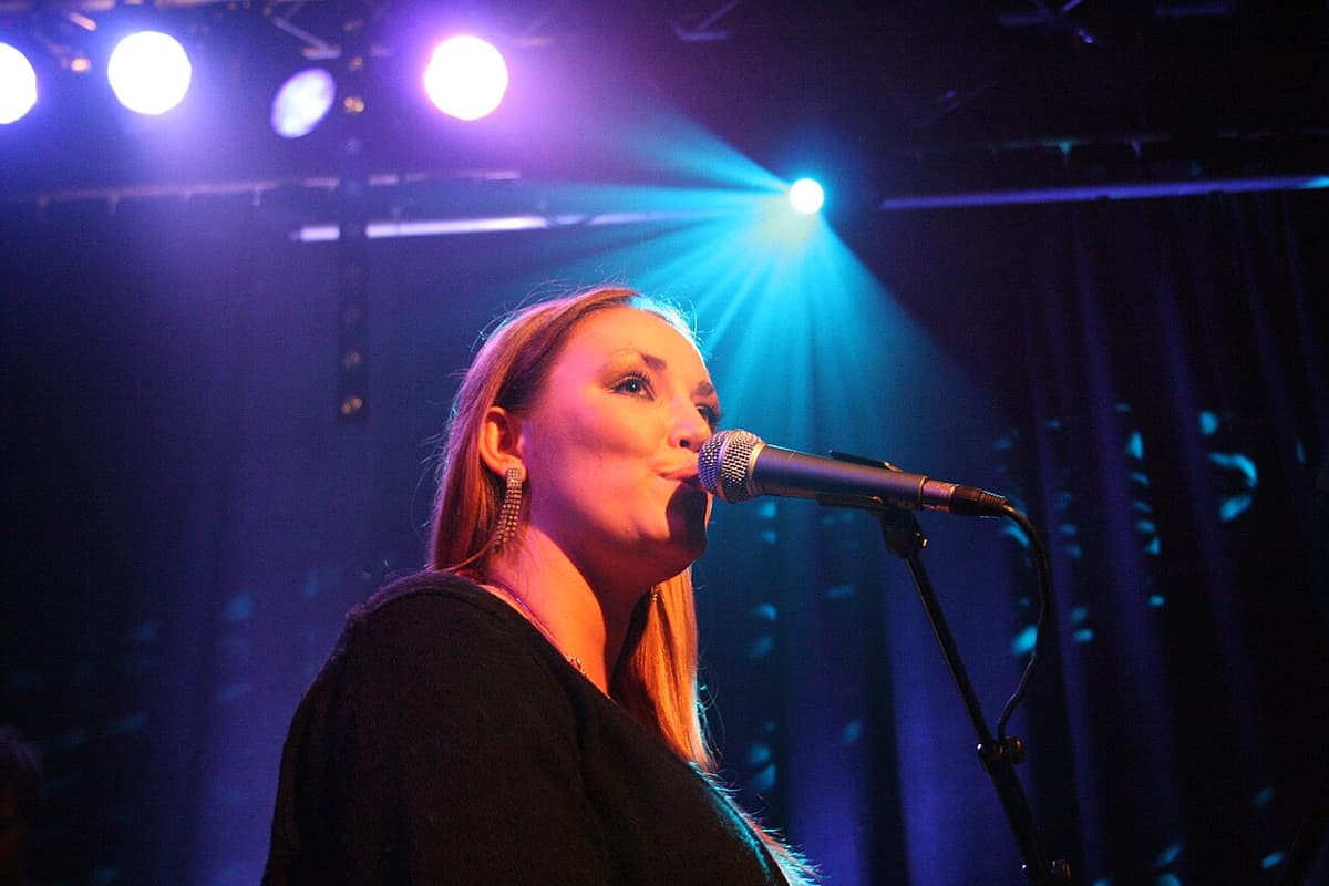 Elvira Nikolaisen