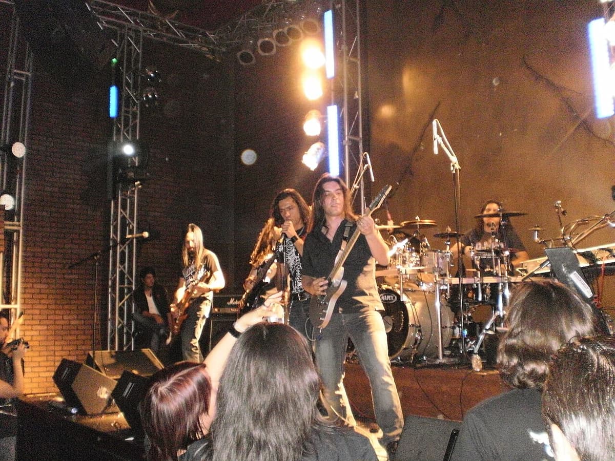 Agora