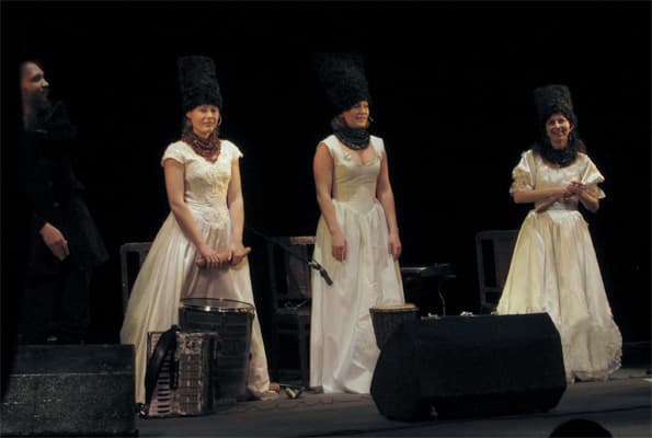 DakhaBrakha