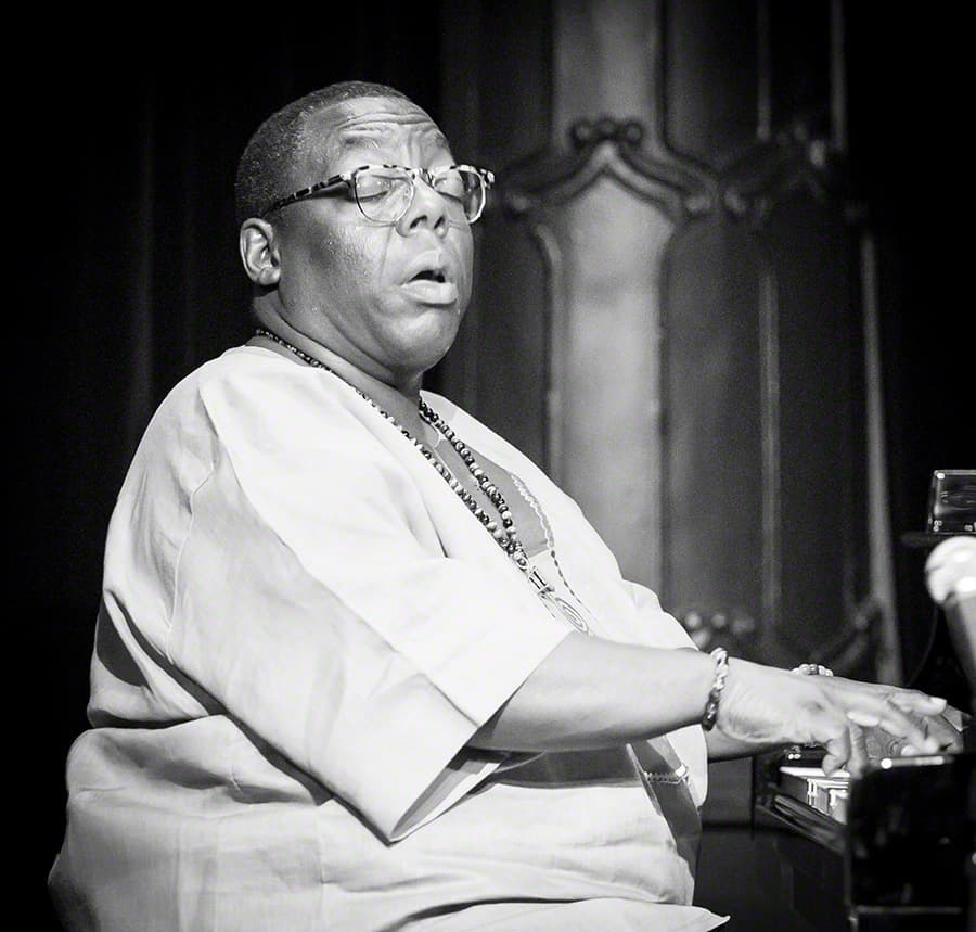 Cyrus Chestnut