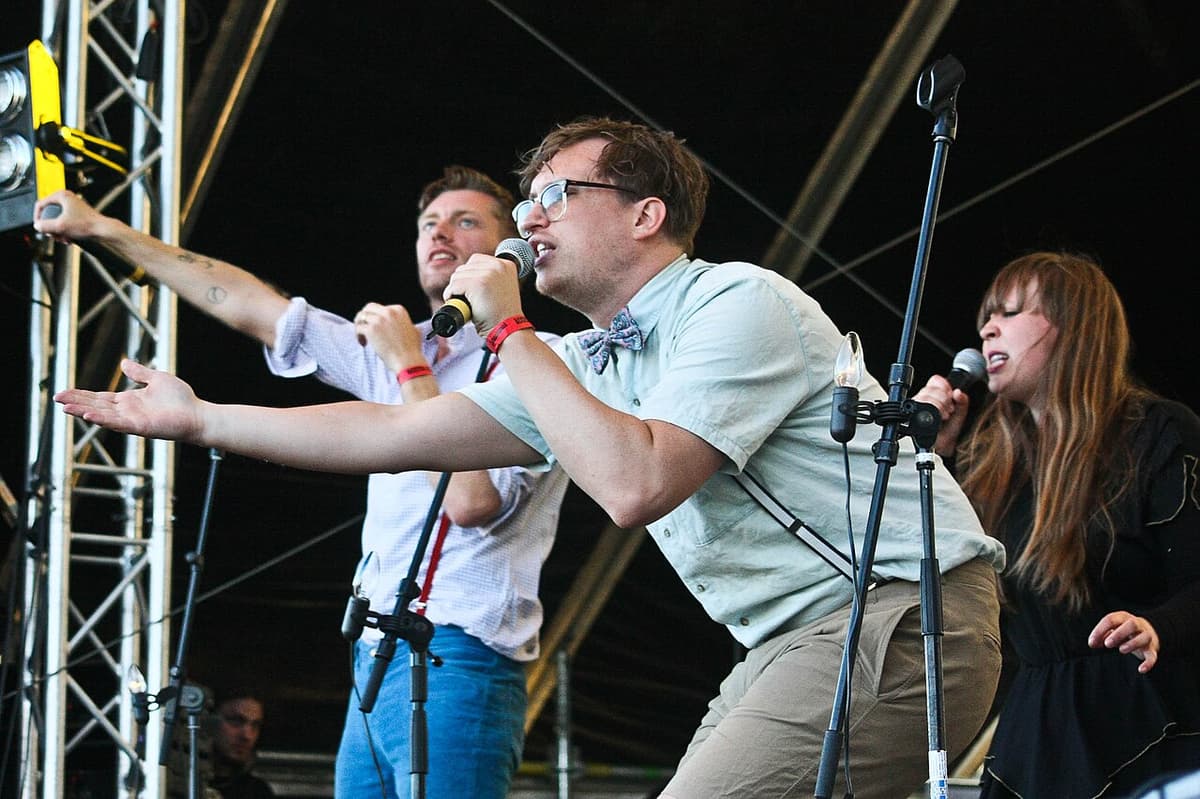 FM Belfast