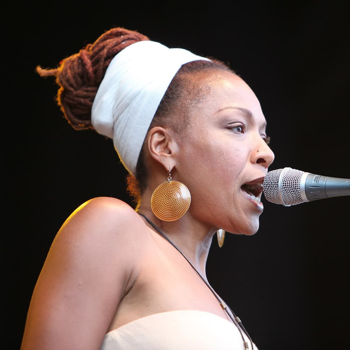 Lisa Simone