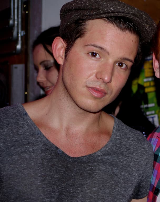 Simon Curtis