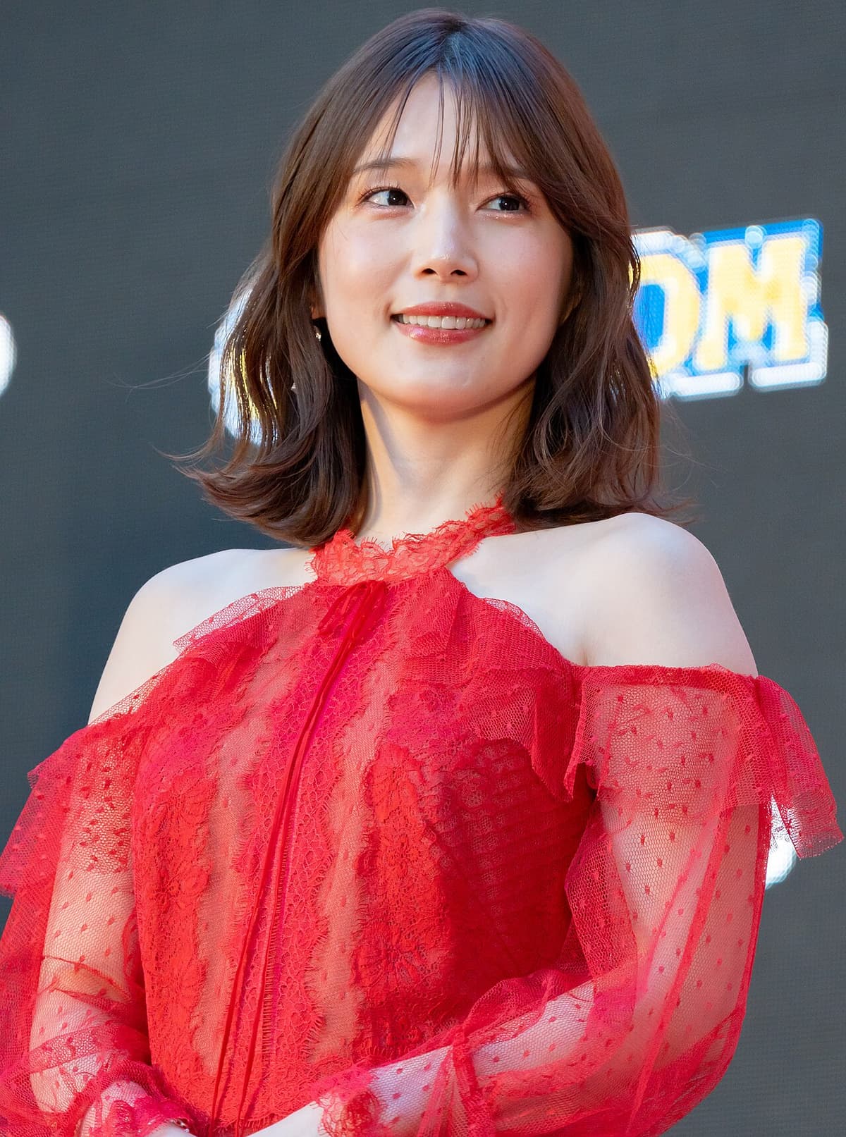 内田真礼