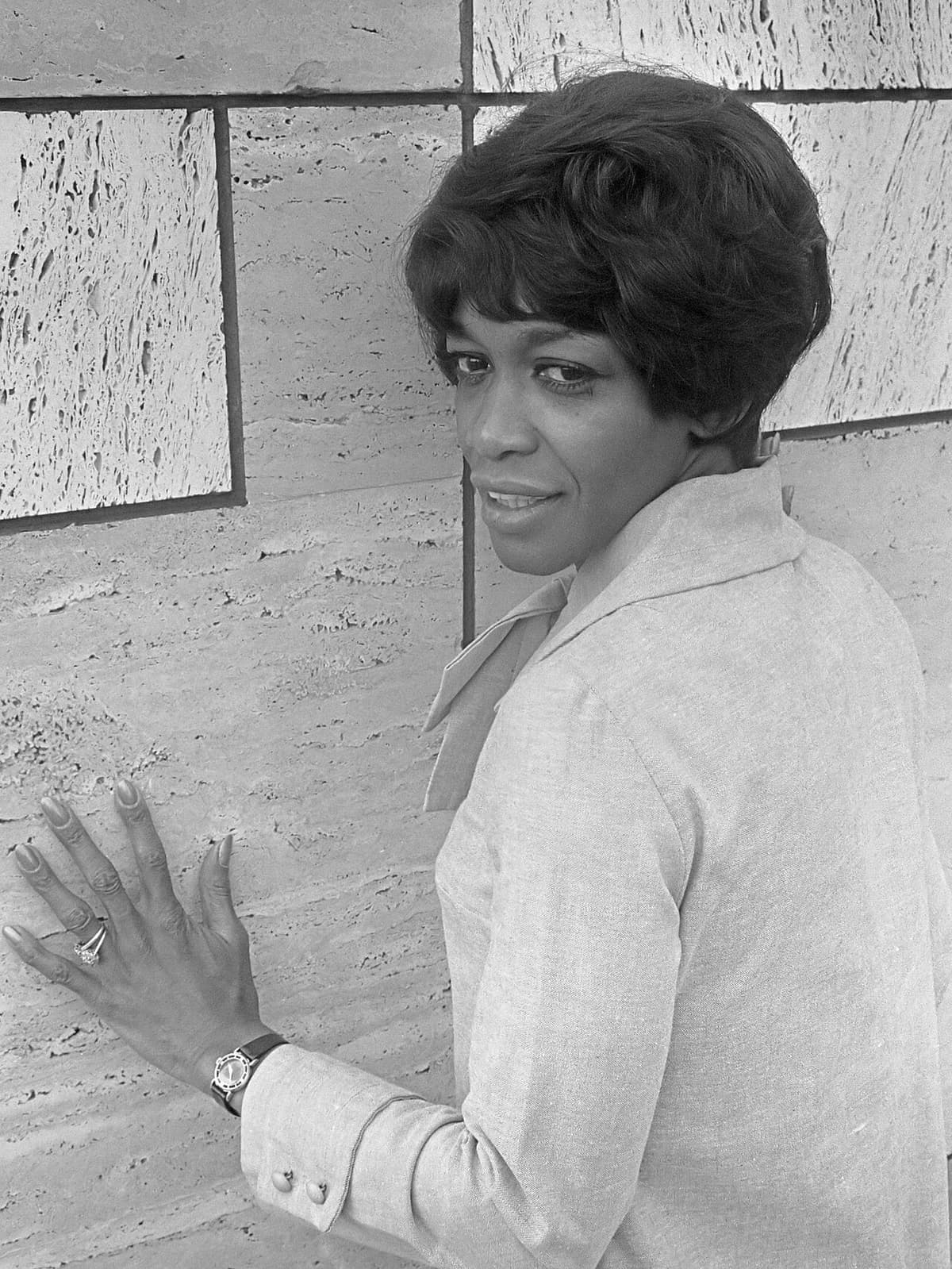 Salena Jones