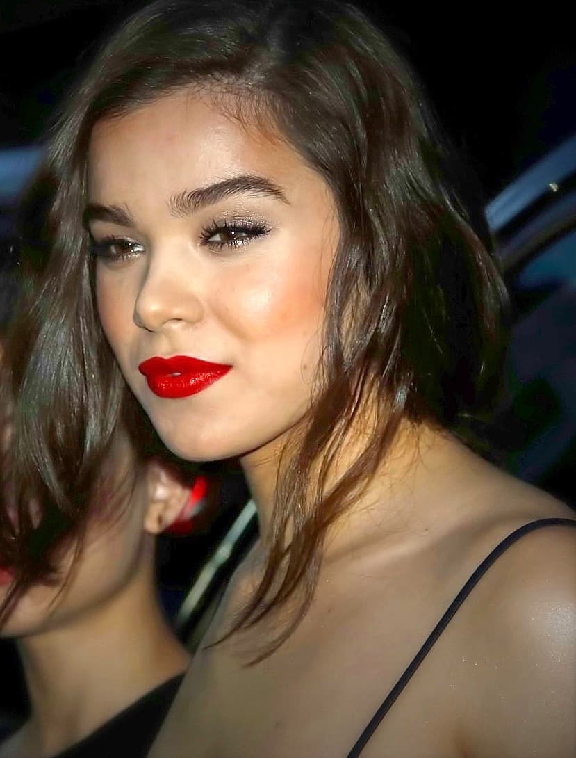 Hailee Steinfeld