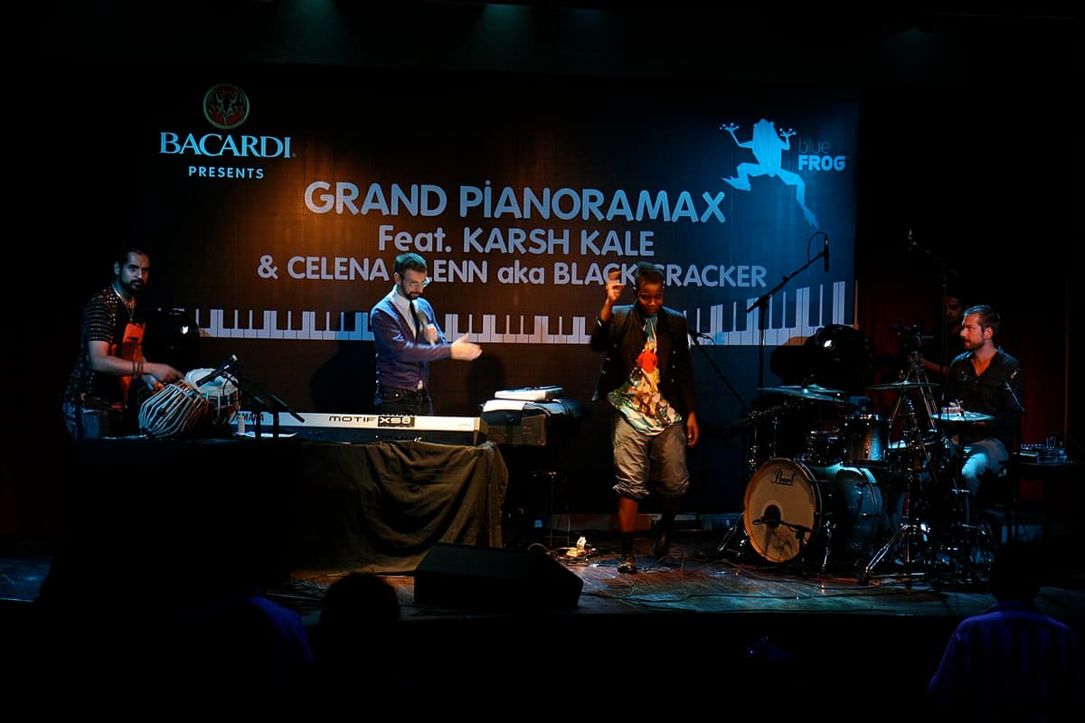 Grand Pianoramax