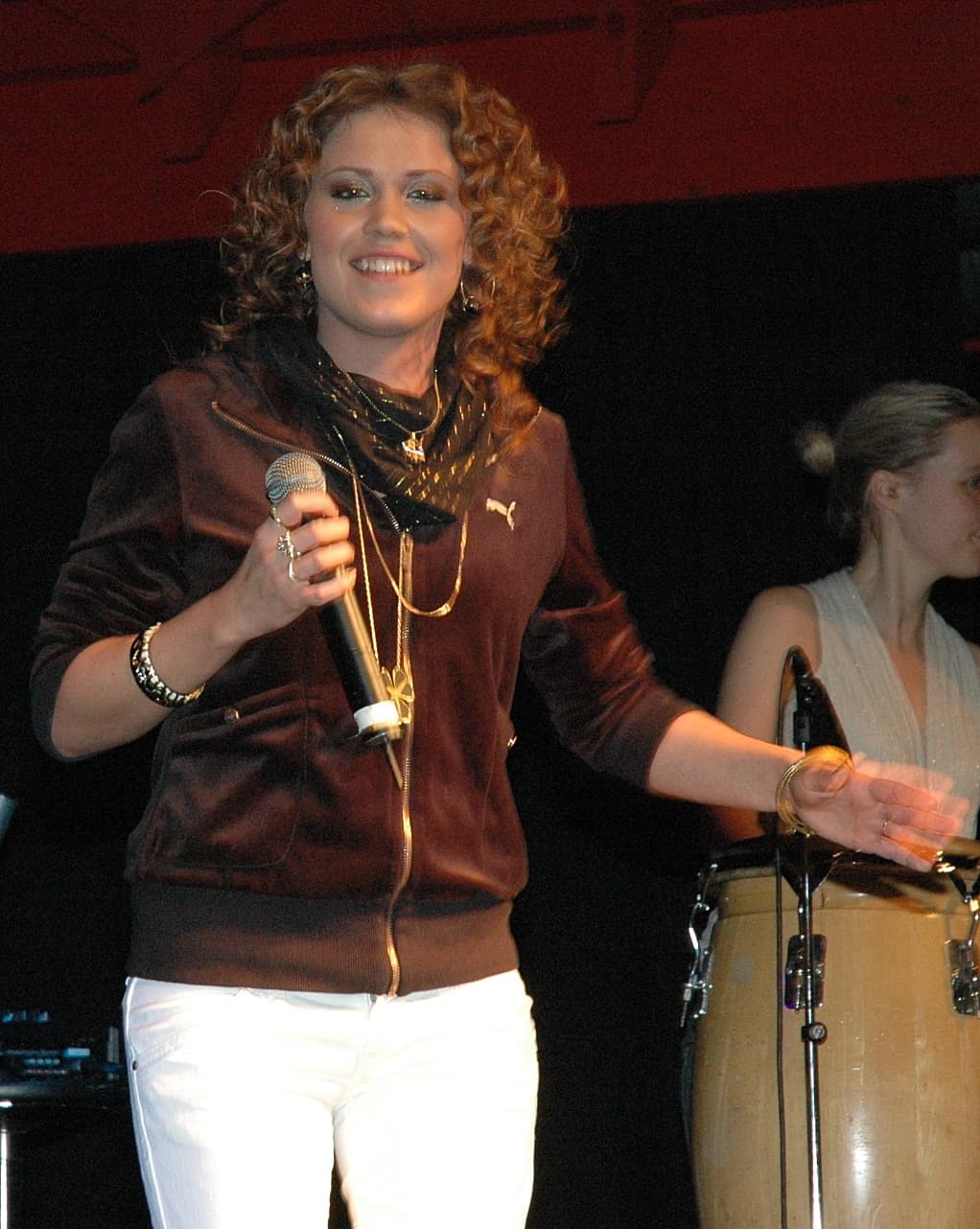 Anna David