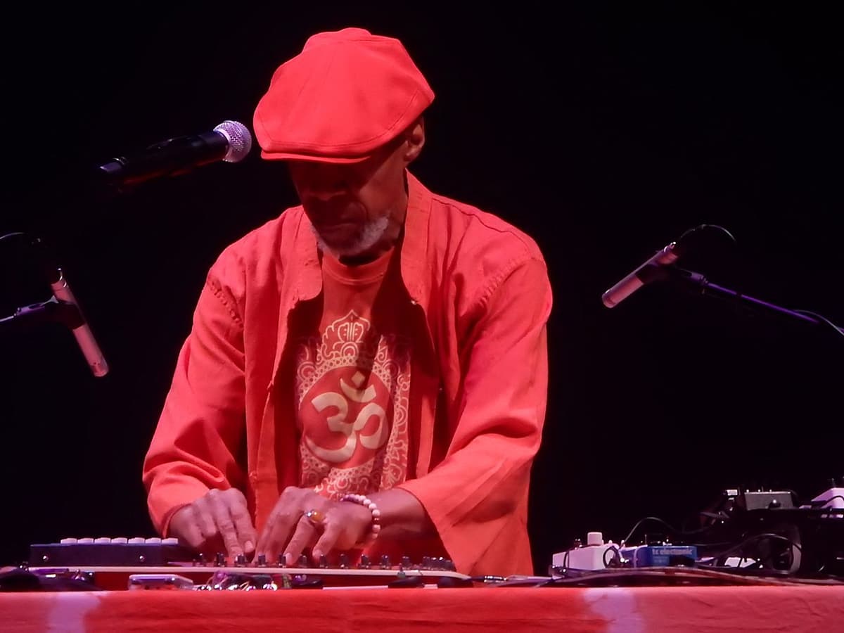 Laraaji