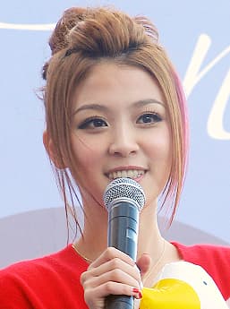 卓文萱