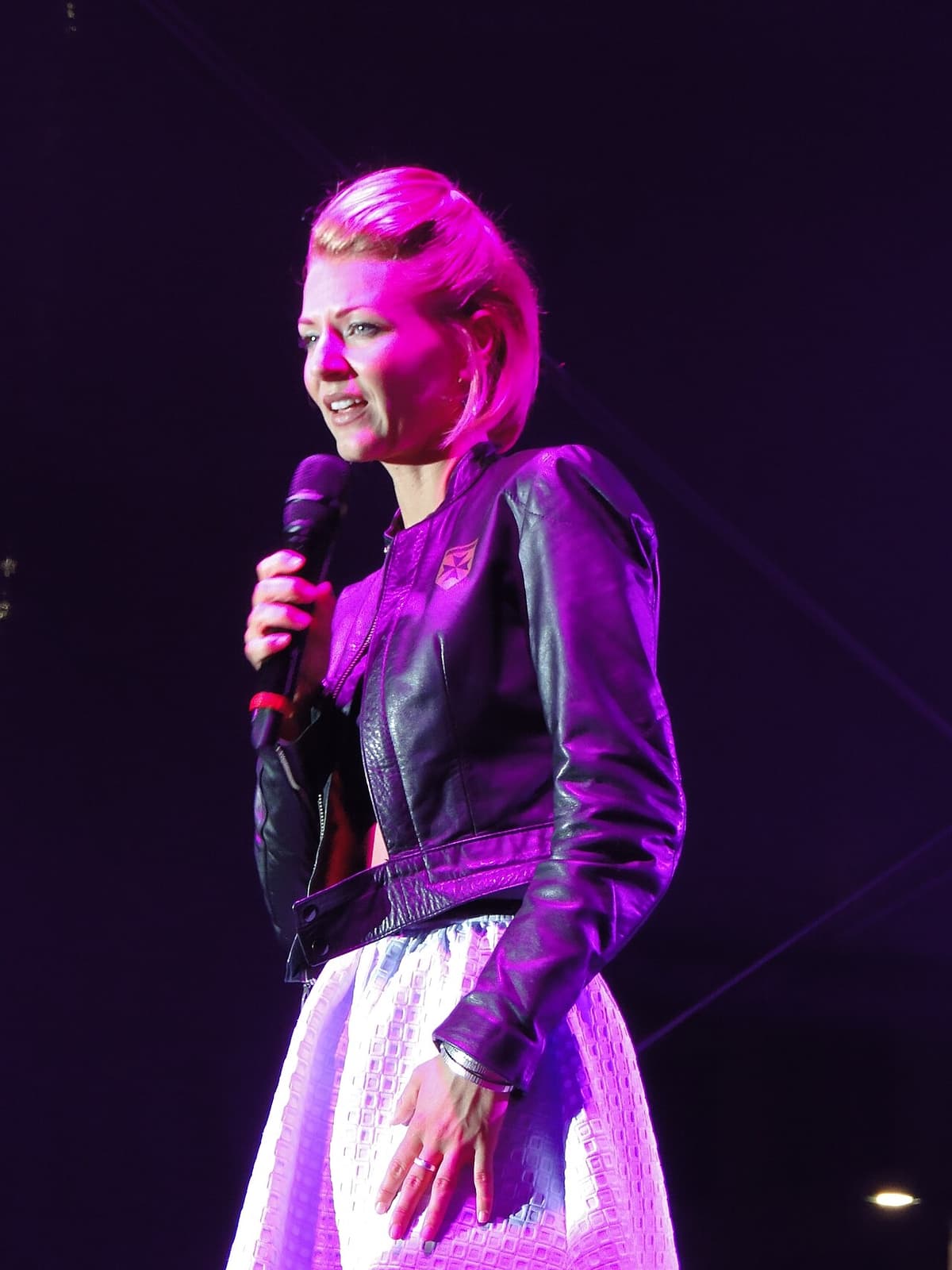 Ella Endlich