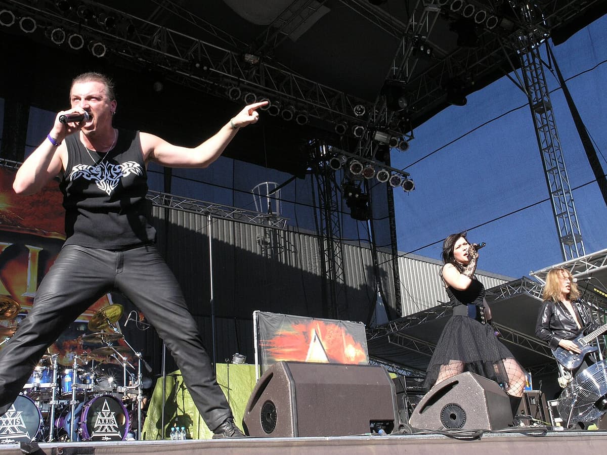 Axxis