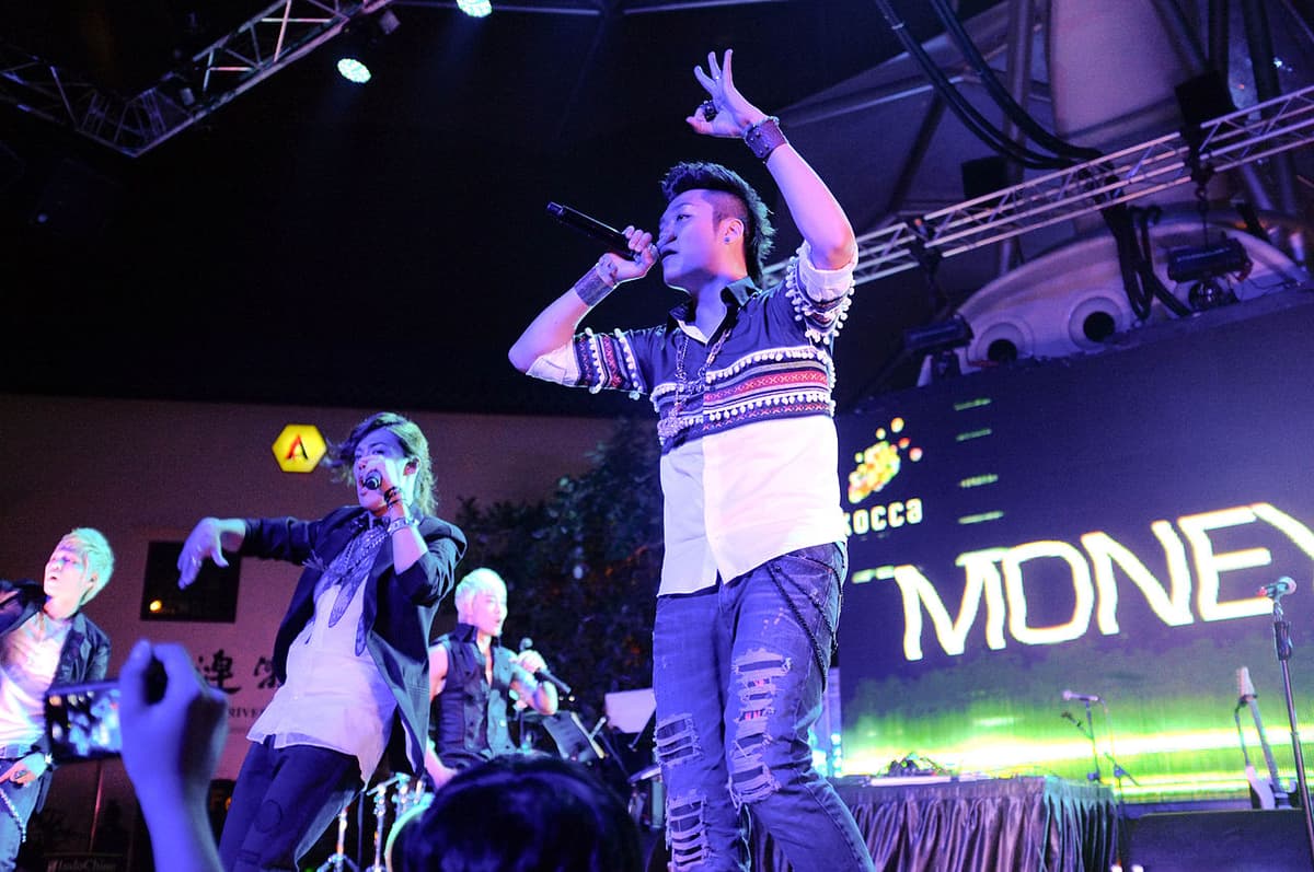 M.I.B