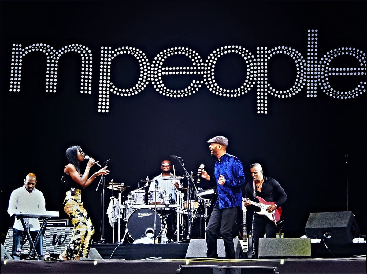M People