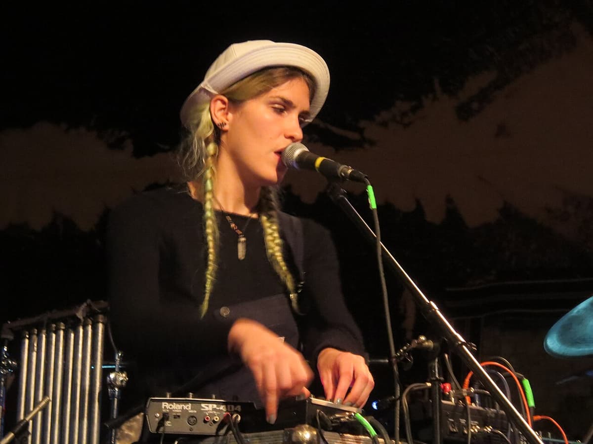 Eartheater