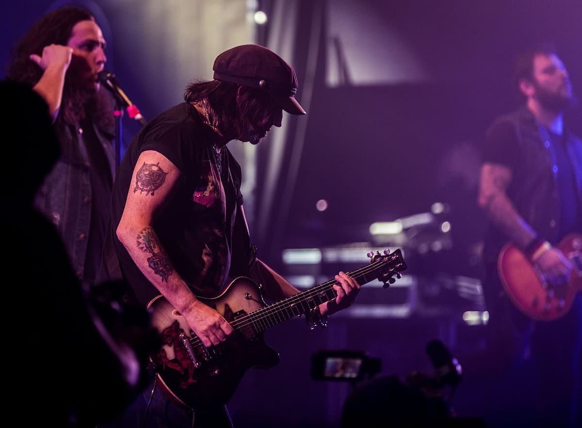 Phil Campbell and the Bastard Sons