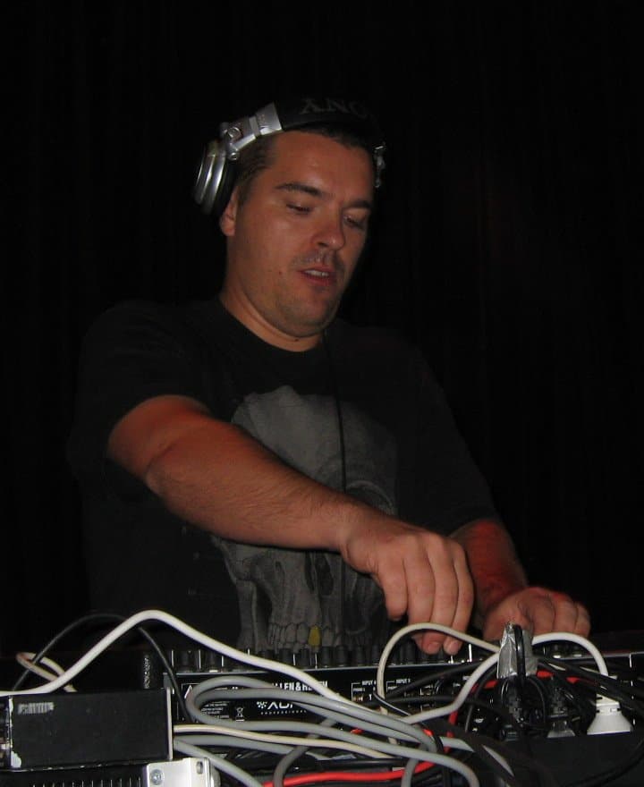 Speedy J