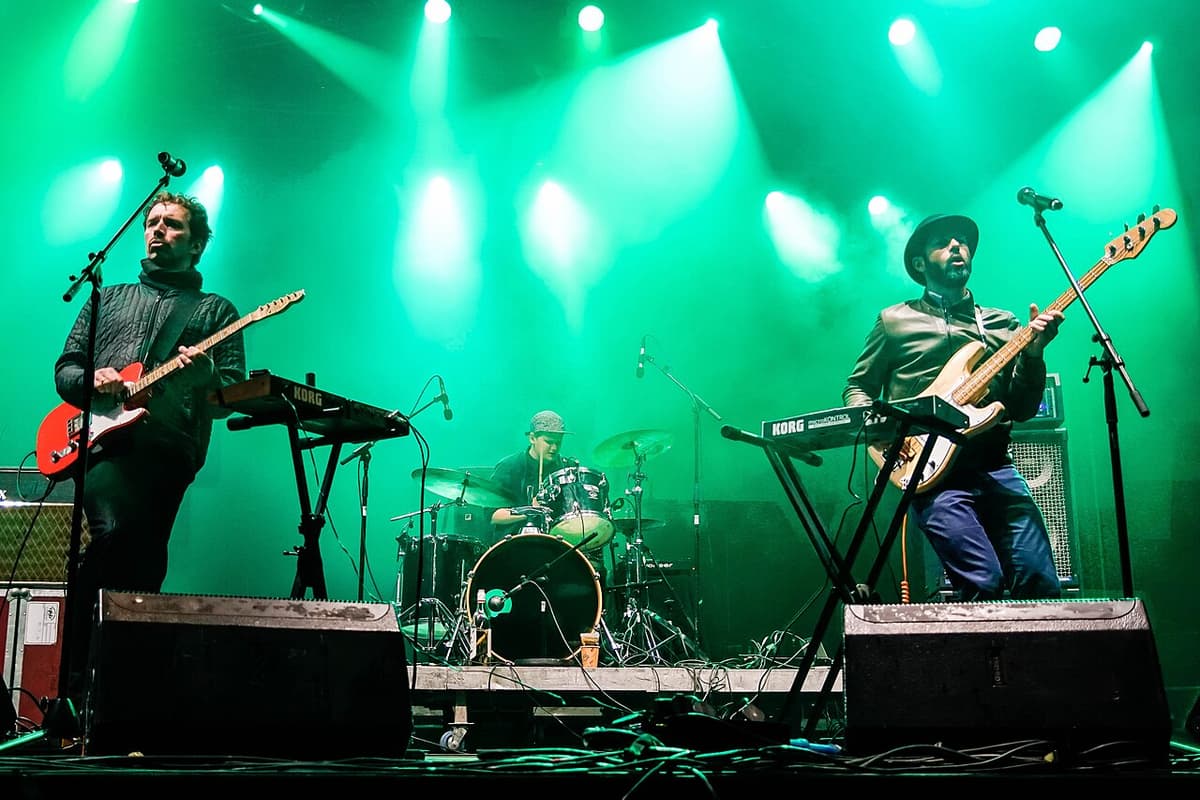 WhoMadeWho